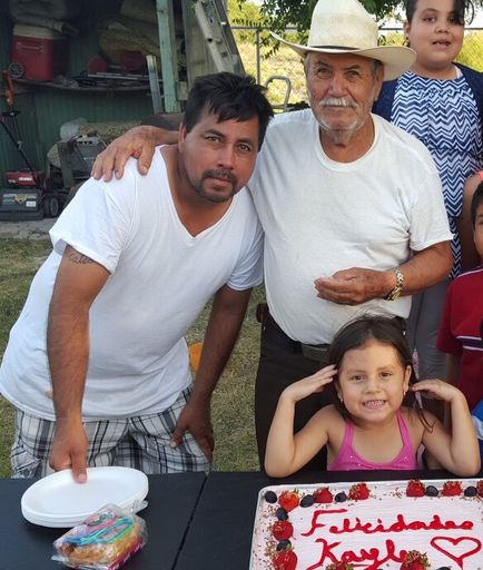 Enrique Martinez Ponce photo gallery thumbnail 13 of 16