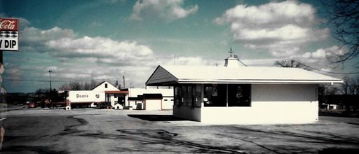 Tom D. East photo gallery thumbnail 28 of 183