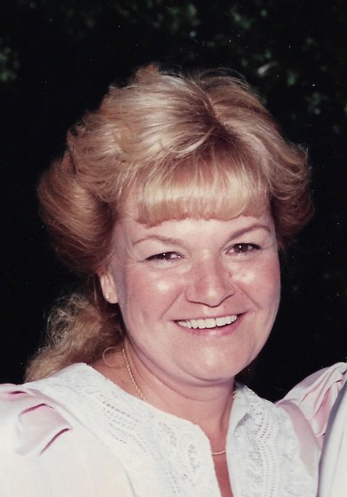 Linda Ann Cotroneo Profile Photo