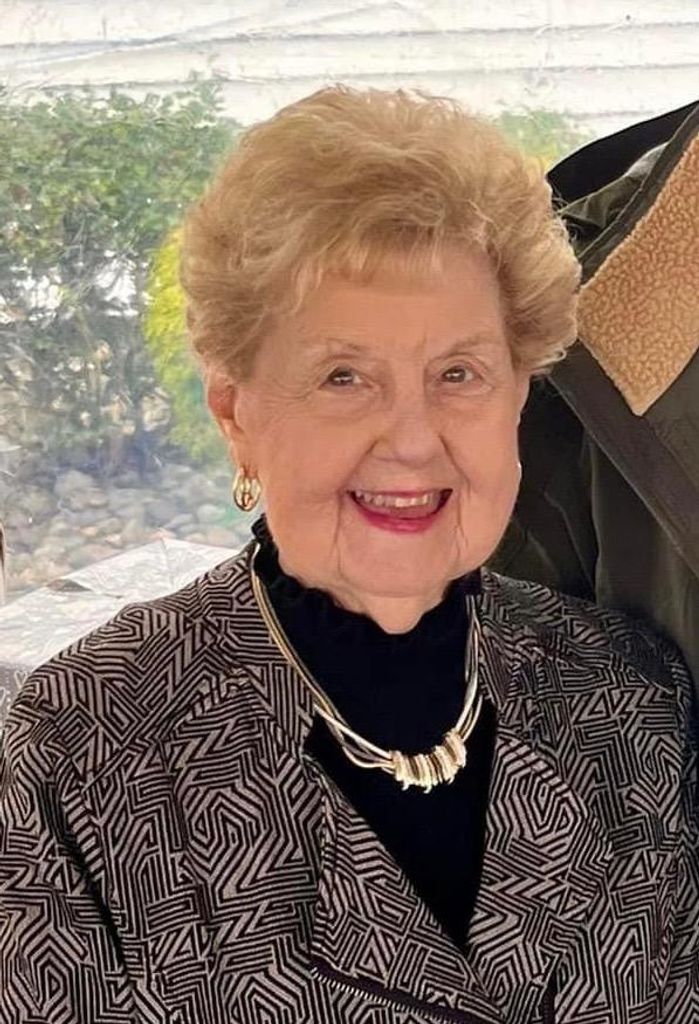 Elizabeth C. (Davis)  Brown Profile Photo