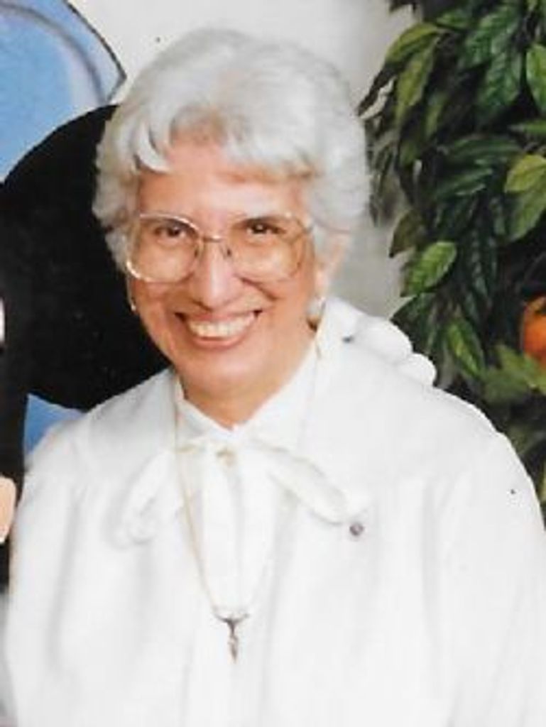 Gladys E. Aznar