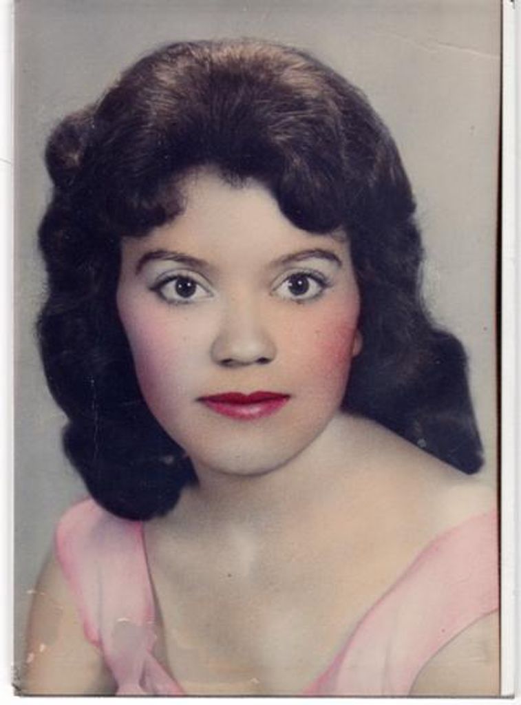 Virginia Cajigas Vasquez Tellez Profile Photo