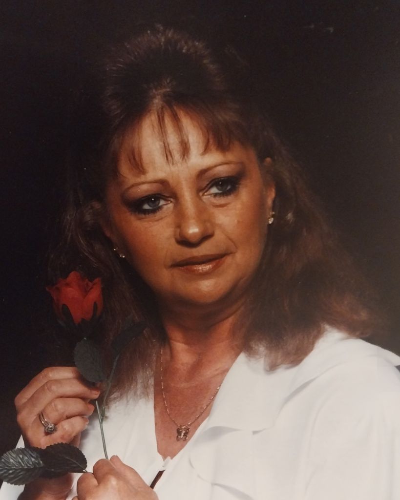 Linda Little Lee Moore