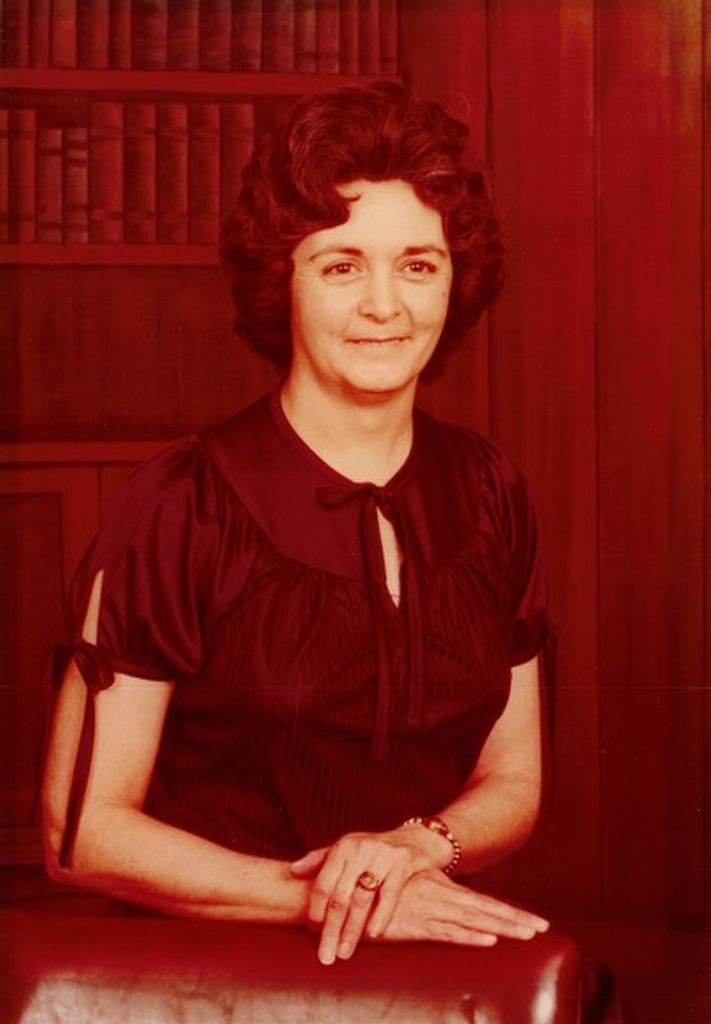 Anna Lee Clay
