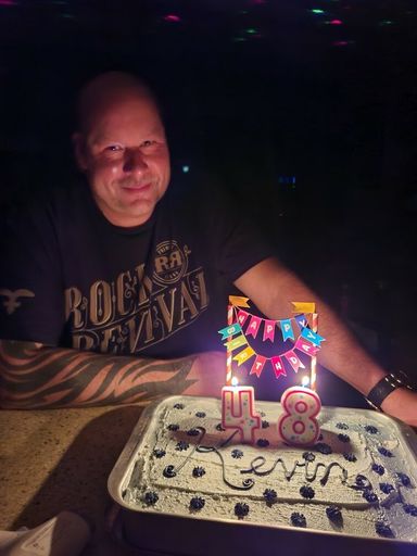 Kevin Moninski photo gallery thumbnail 31 of 51