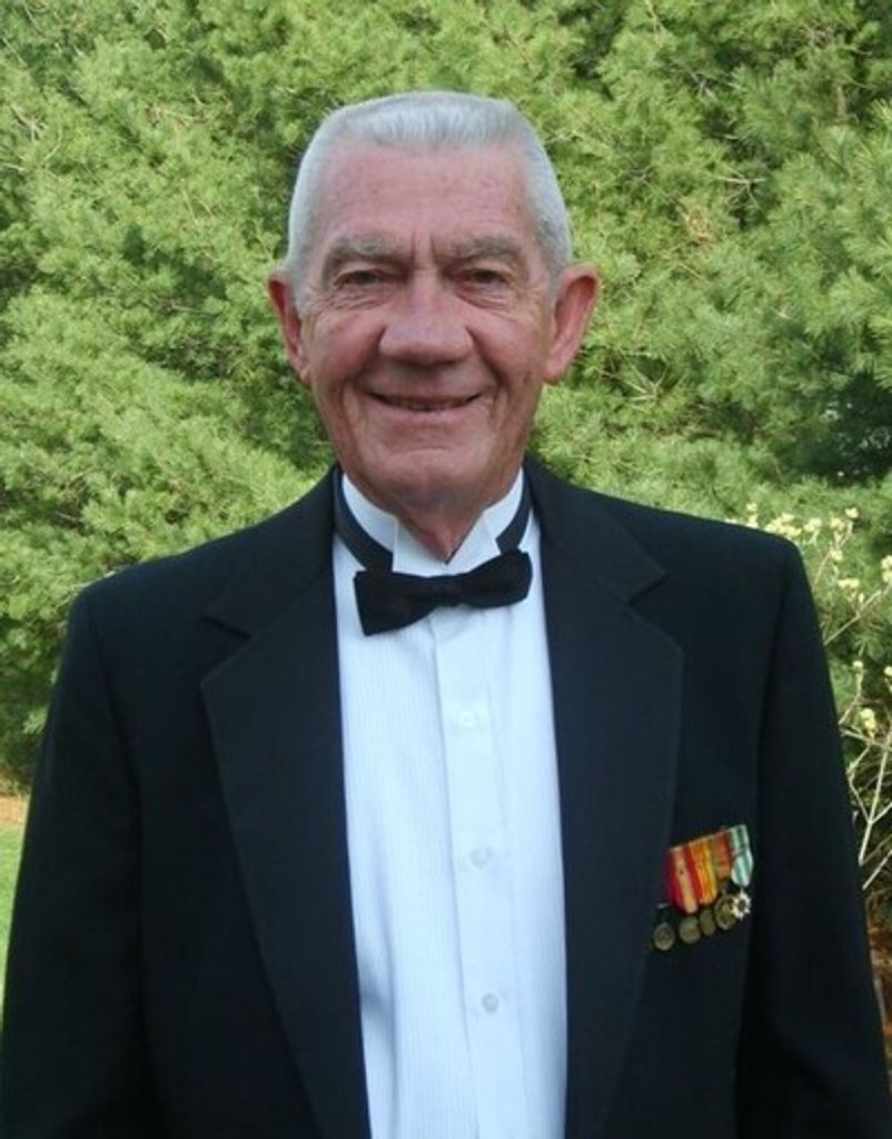 Robert Lee Miller Profile Photo