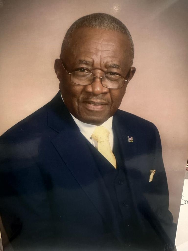 Robert Lee Hunter Profile Photo