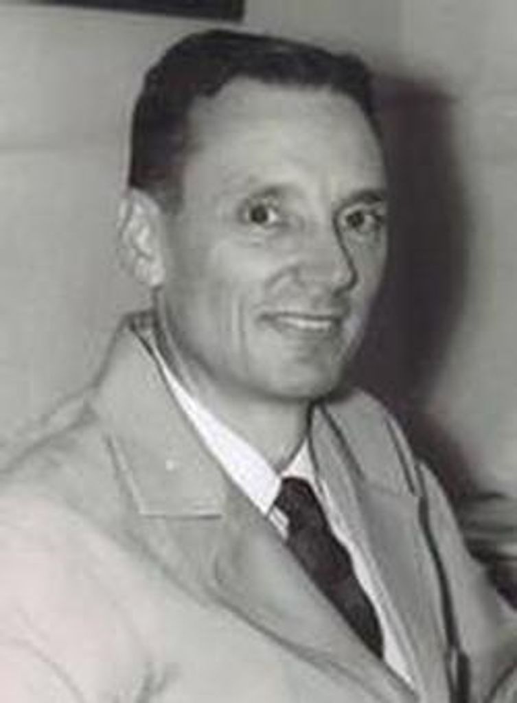 Charles R. Benton, Md