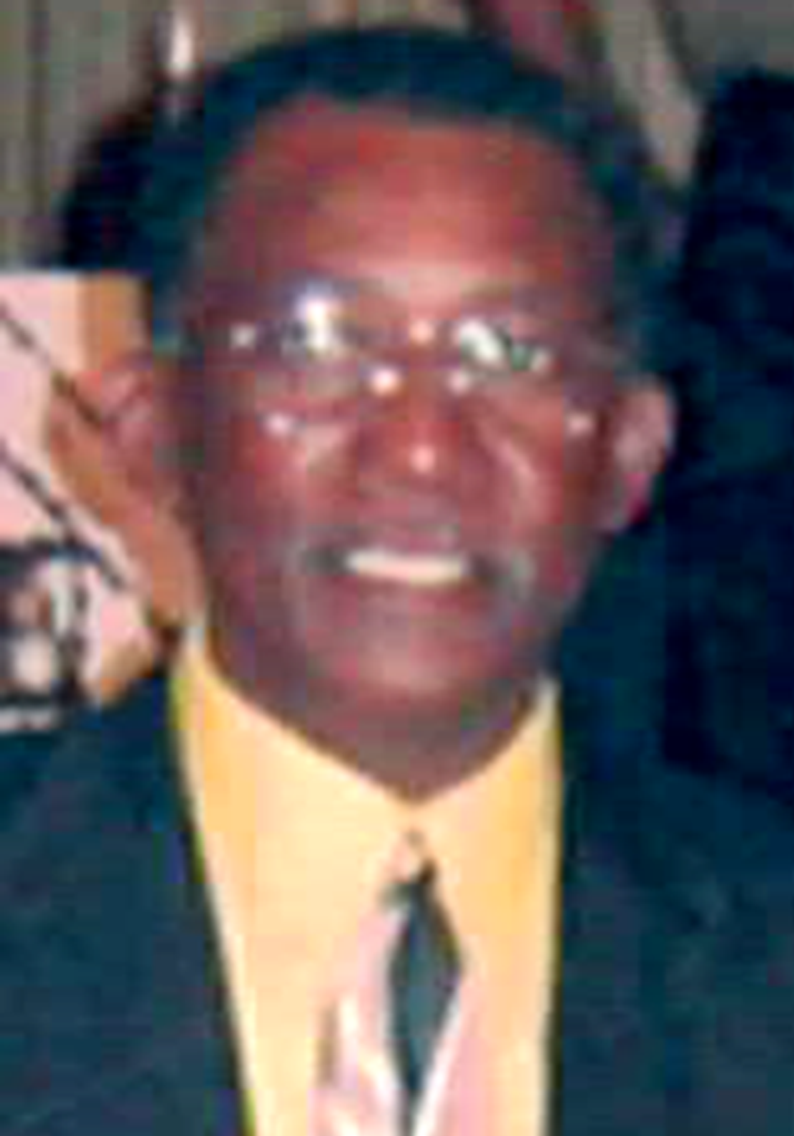 Robert Lee Francis Profile Photo