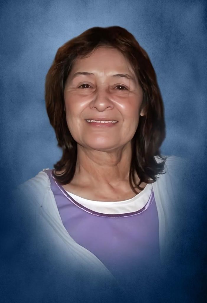 Magda "Maggie" Amalia Heras-Parada Profile Photo