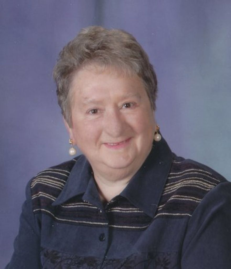 Shirley Lee