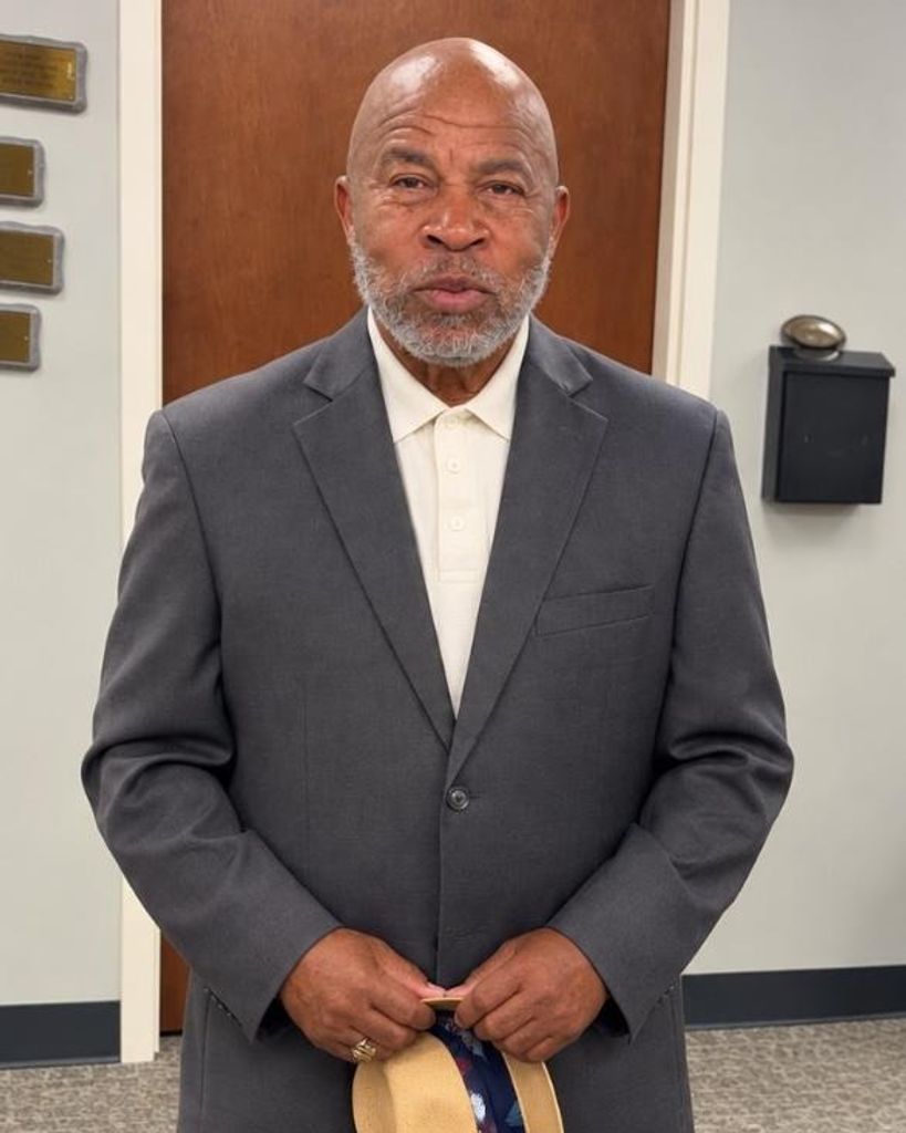 Louis Bernell Alston Profile Photo