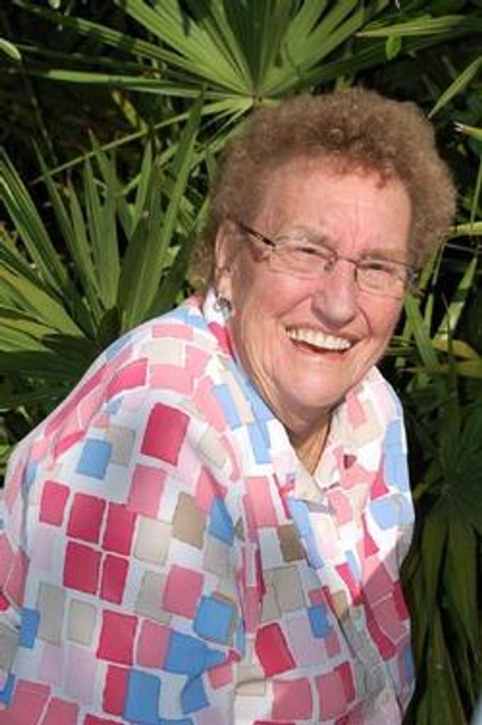 Lillian "Cookie" Opal Moore