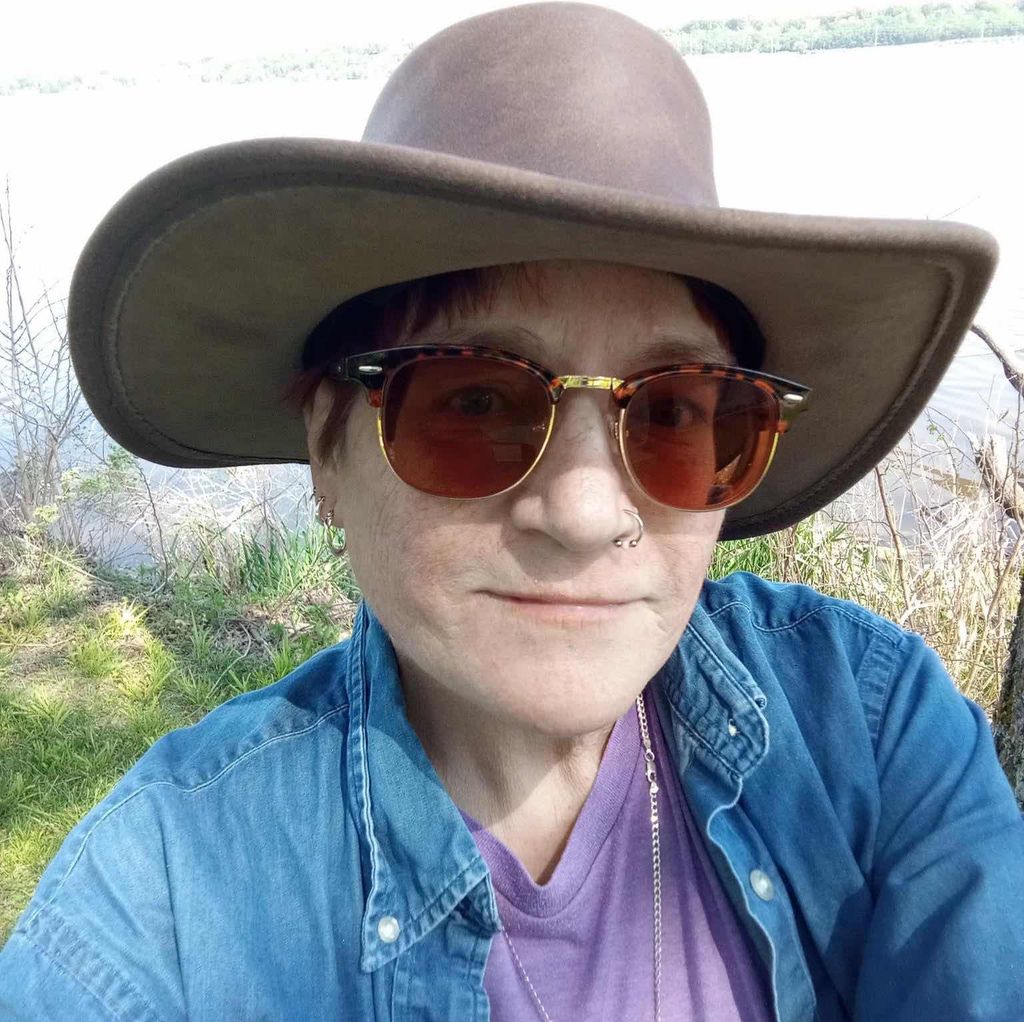 Jennifer Lee Edwards Profile Photo