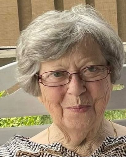 Carolyn Florence McClure's obituary image