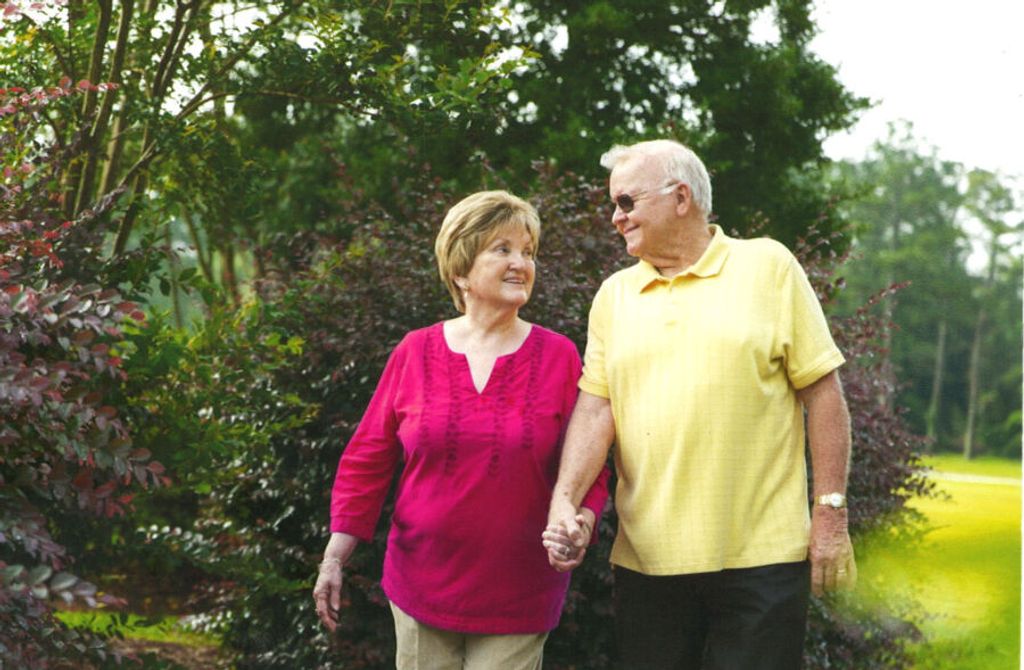 Joyce Lynn (Parrish)  Gregory