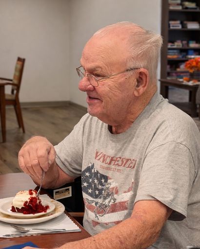 Everett Albrecht's obituary image