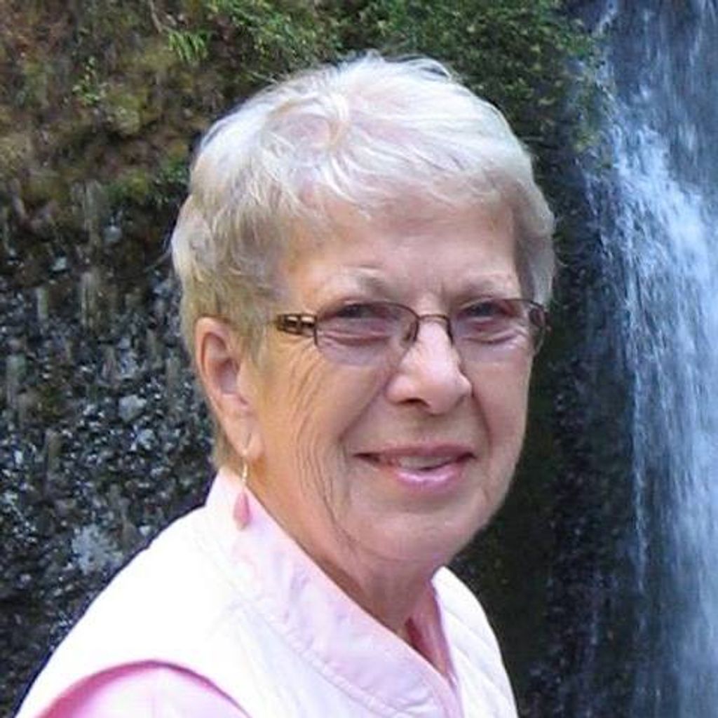 Mary Lou Gunis Profile Photo