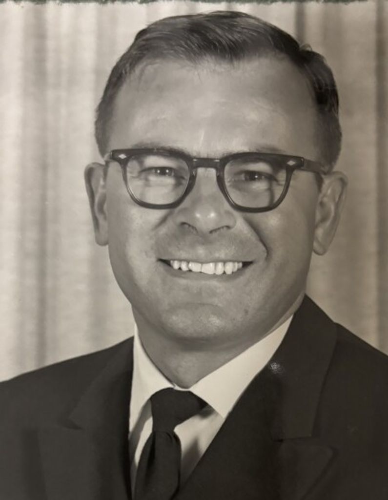 Cpt. Robert E Risinger Usn Sc  (Ret.) Profile Photo