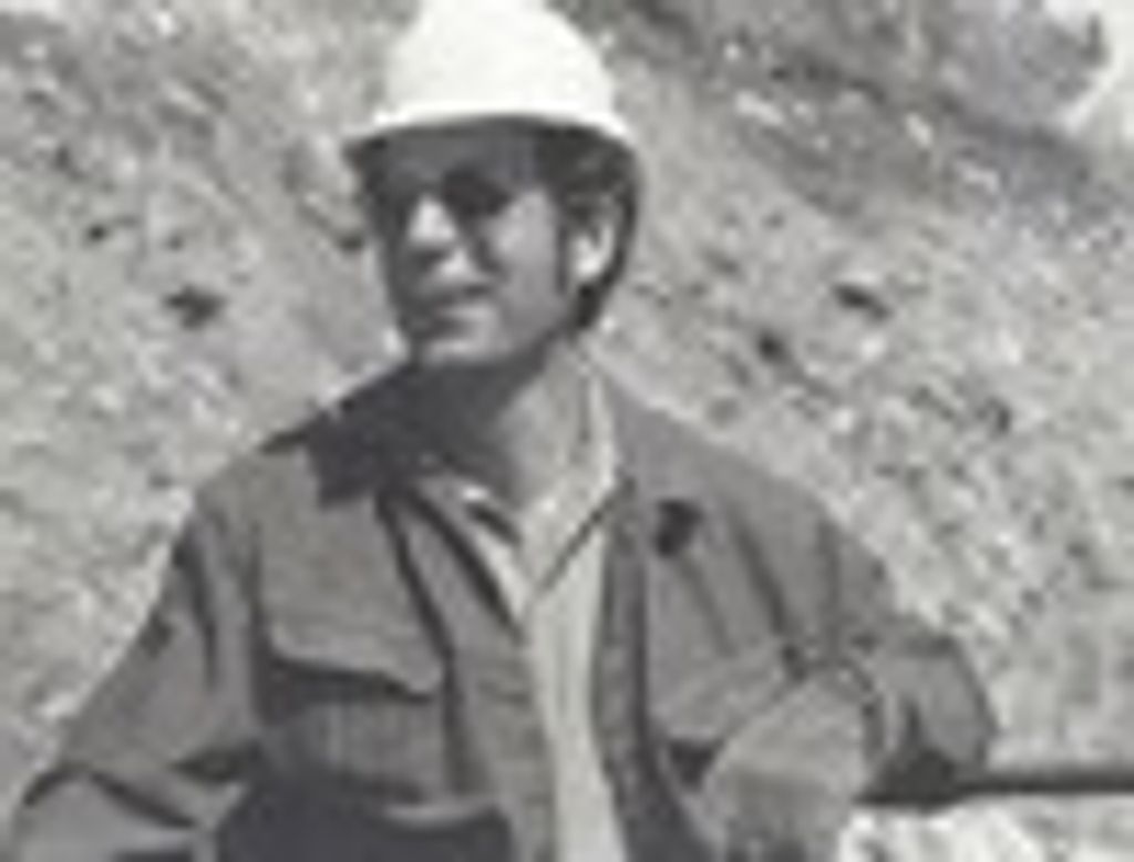 Robert Norris "Bob" Bassett Profile Photo