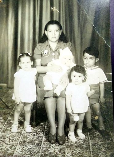 Ramon R. Vasquez photo gallery thumbnail 2 of 42