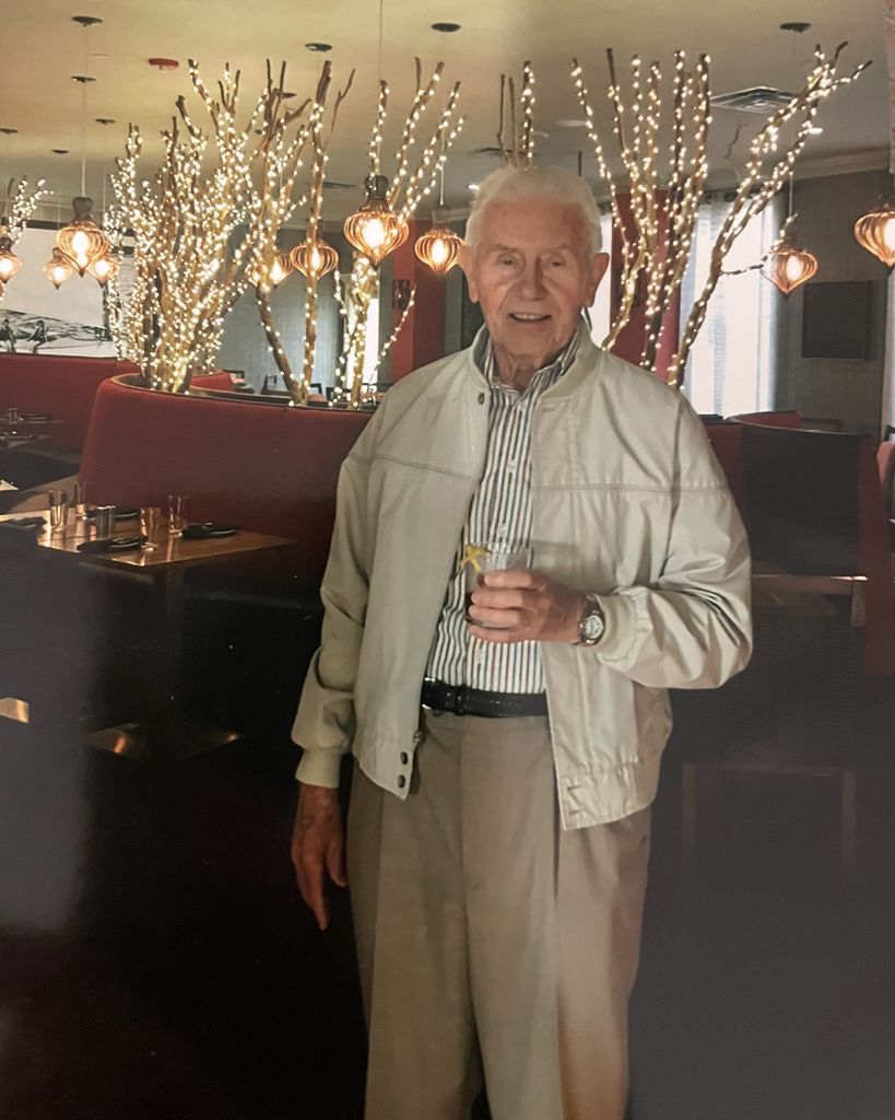 Thomas E. Knappich Profile Photo