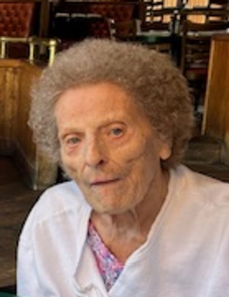 Mary Suzanne "Sue" Reffit