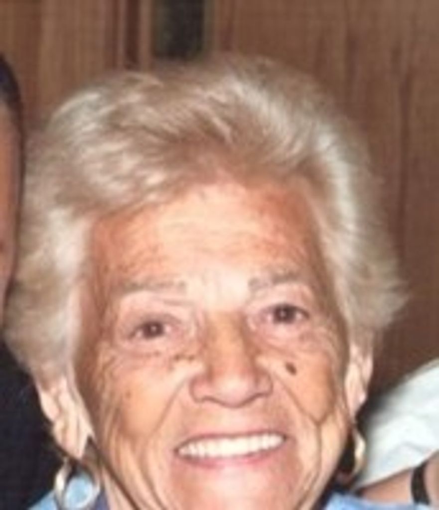 Evelyn T Eck