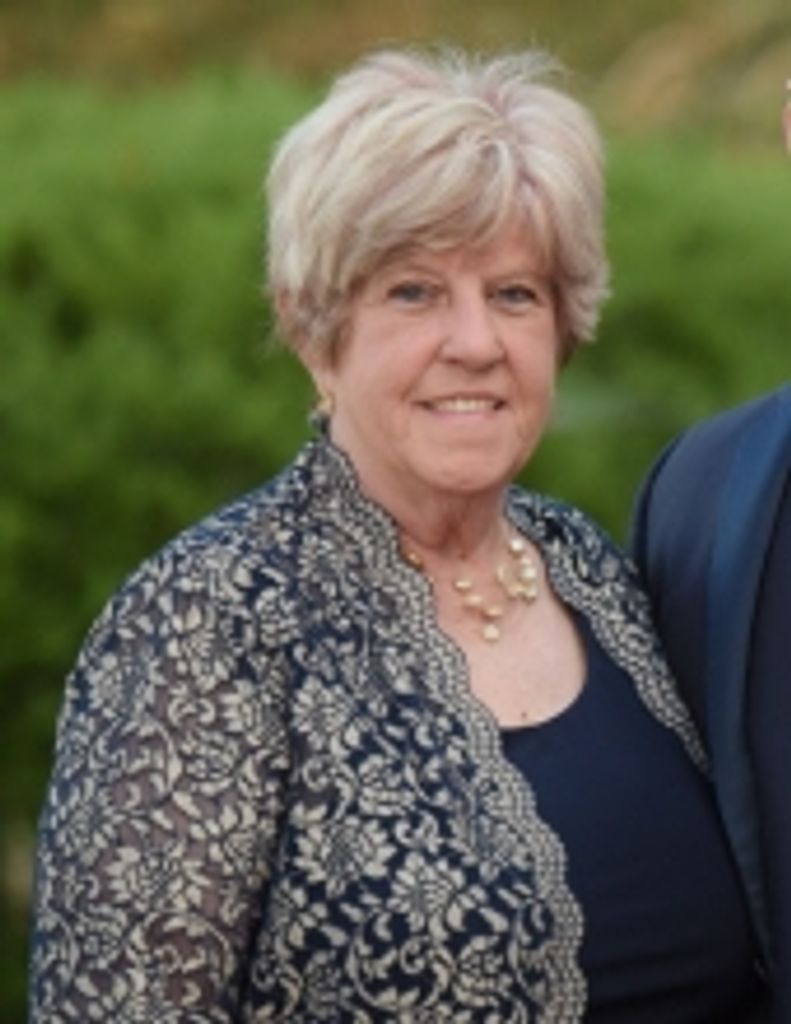 Doris Swihart Burnette White Profile Photo