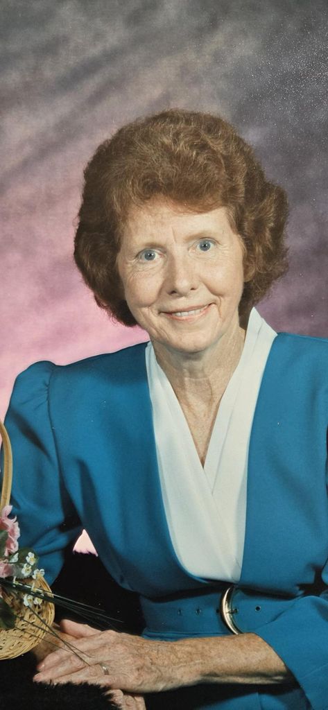 Lucy Gray Booth Profile Photo