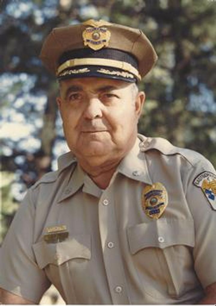 Leland L. Cox Profile Photo
