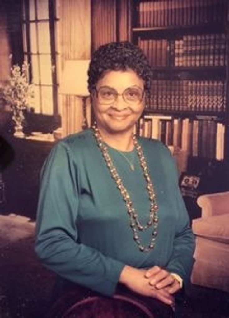 Ms Dorothy White