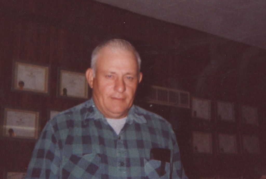 Lyle M Thomas Profile Photo