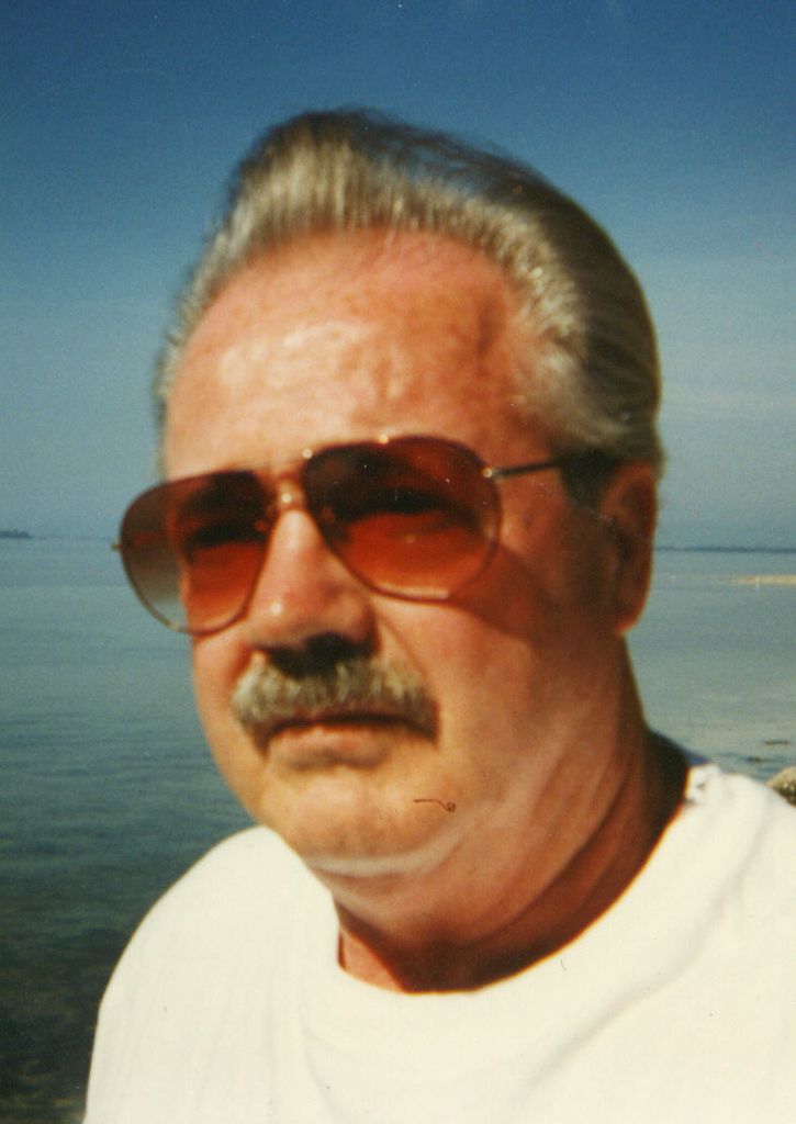 Tom Edward Brown Profile Photo
