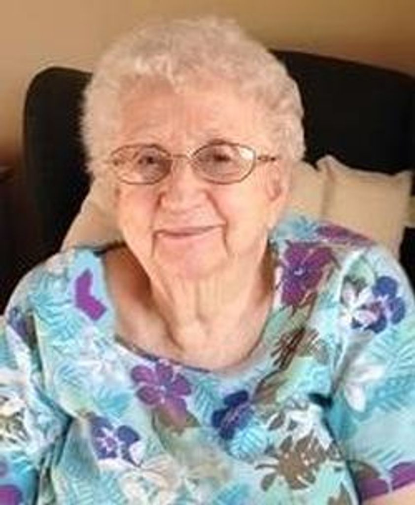 Delores "Dee" W. Holmgren Profile Photo