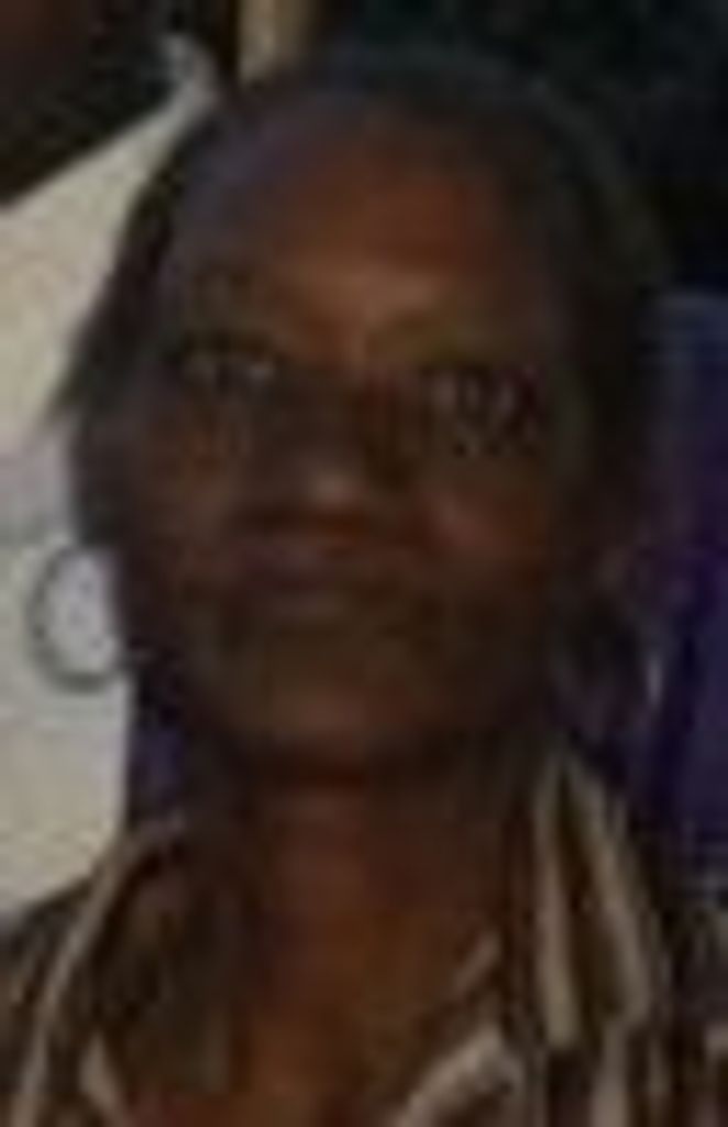 Ms. Saundra E Green