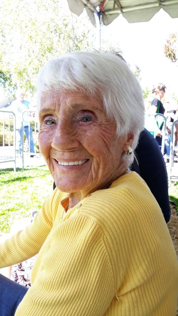 Sarah Elizabeth Titus Profile Photo