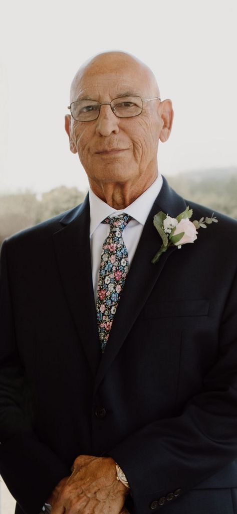 Raymondo Estrello Profile Photo