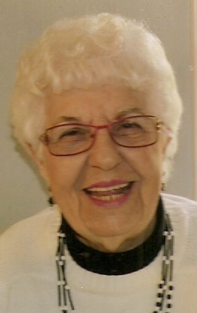 Lucienne P. (Smarjesse)  Knapp