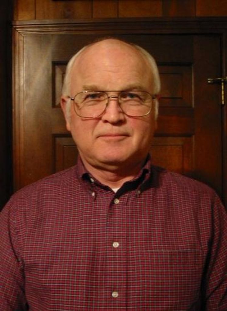 Charles Edward "Charlie" Reid Profile Photo