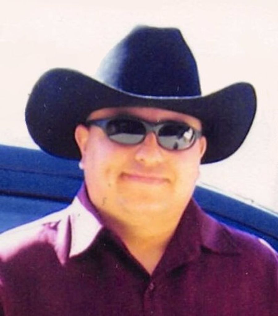 Oscar Jose Luis Mandujano Profile Photo