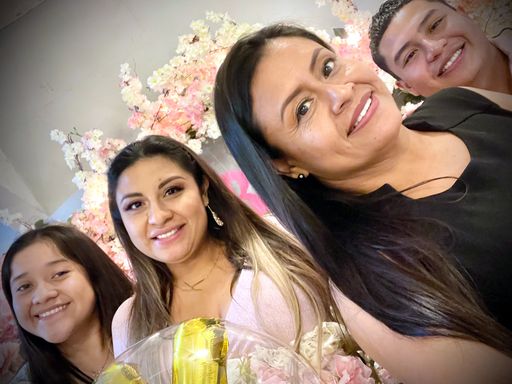 Karen Lizbeth Medellin photo gallery thumbnail 119 of 204