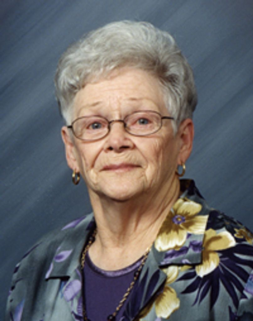 Esther Rey Profile Photo