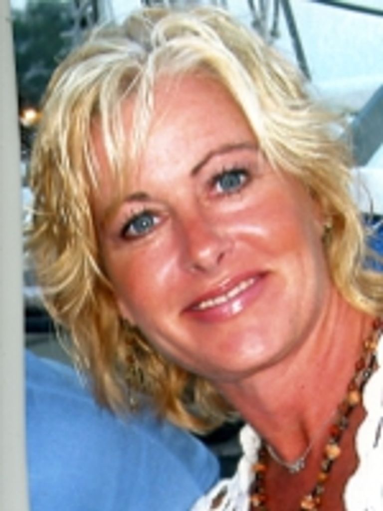 Sarah Ryan Fucarino, Nee Larson