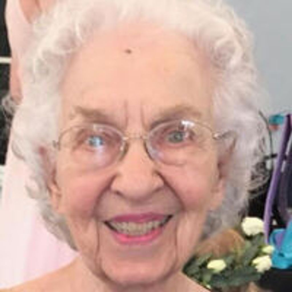 Elizabeth Brien Profile Photo