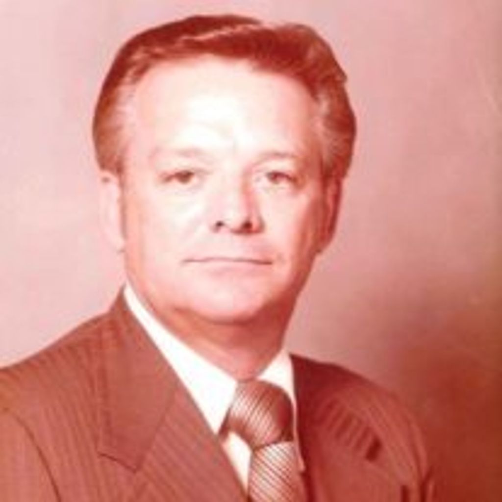 Bruce Collis Goff