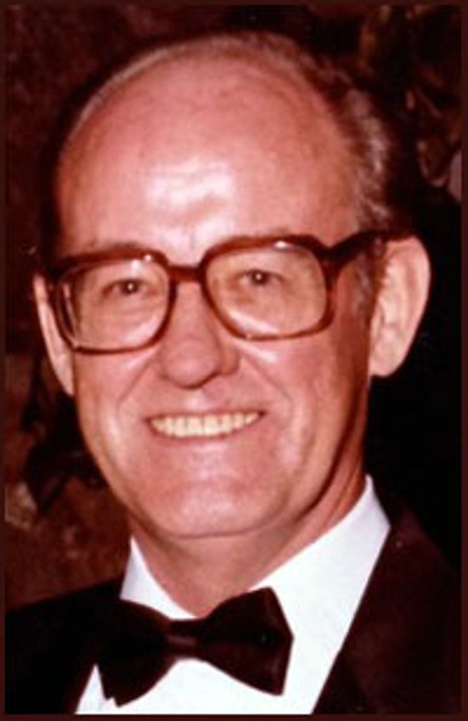 Robert M. Macdonald Profile Photo