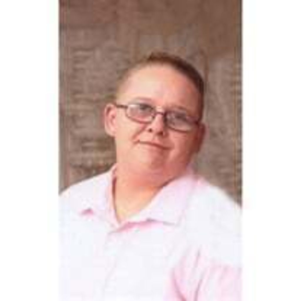 Stephanie Powles Profile Photo