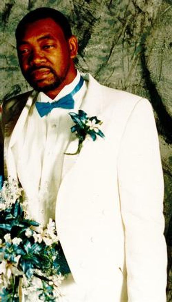 Robert Pinex Profile Photo