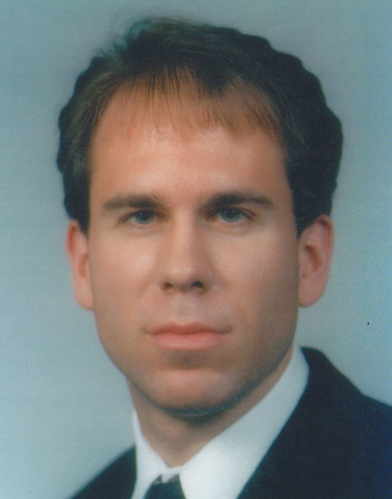 Dr. Robert J. Orr
